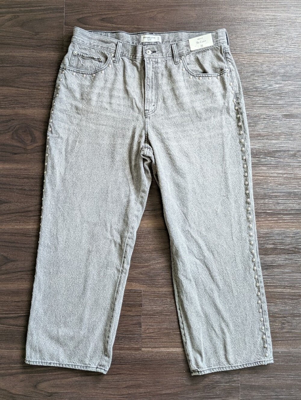 Abercrombie & Fitch Studded Gray High-Rise Loose Wide Leg Jeans 33 Short